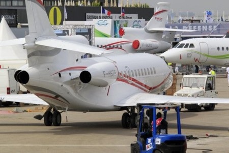 Máy bay dân dụng cỡ nhỏ Falcon 7X của