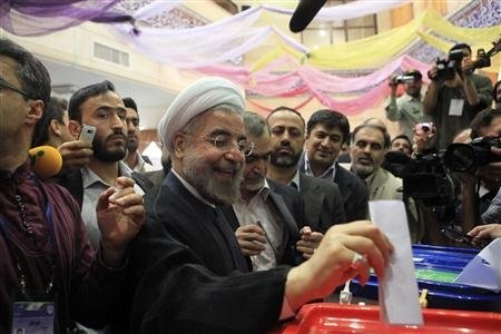 Ông Hassan Rouhani đang dẫn trước trong cuộc bầu cử Iran