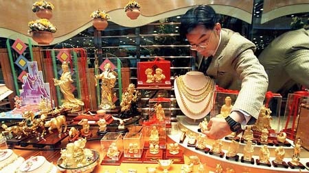 Thị trường vàng hồi hộp trước phiên họp của Fed - 1 Thị trường vàng thế giới đang hồi hộp chờ phiên họp của Fed