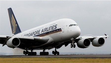 Top 10 hãng hàng không tốt nhất thế giới 2013 - 4 3. Singapore Airlines (thứ hạng 2012: 3)