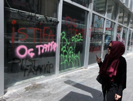 Thổ Nhĩ Kỳ: Biểu tình chống chính phủ ngày càng dữ dội - 9 Thanh Tùng