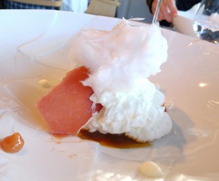 Những món ăn lạ kỳ tại nhà hàng tốt nhất thế giới - 10 Món kem khiêu vũ lạ mắt