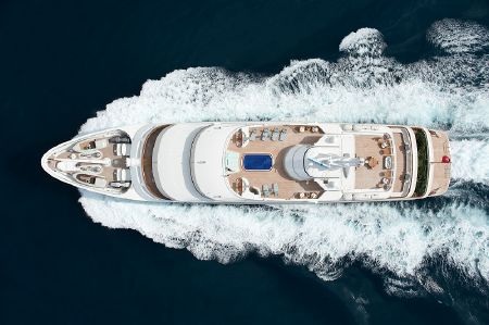 Từ mọi góc độ, Tái sinh đều rất quyến rũ