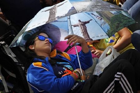 3 triệu tín đồ đón Giáo hoàng trong ngày cuối tại Brazil - 5 Giáo hoàng trong buổi lễ tại nhà hát lớn ở Rio