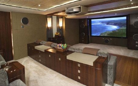 Phòng xem phim với thiết kế sang trọng