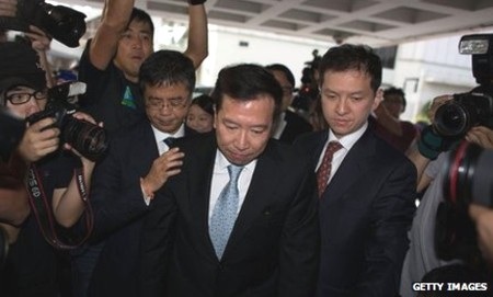 Peter Chan đã nhiều năm khiếu kiện nhằm sở hữu tài sản của bà Wang