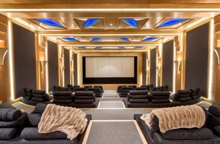 "Đột nhập" cung điện nghìn tỷ của con gái Tổng thống Uzbekistan - 14 Rạp chiếu phim với thiết kế sang trọng