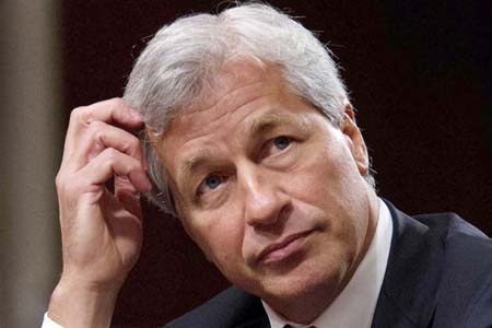 CEO Jamie Dimon bị mất 50% thù lao năm 2012 vì để xảy ra vụ việc