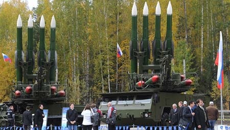 Hệ thống tên lửa đất đối không Buk-M1.