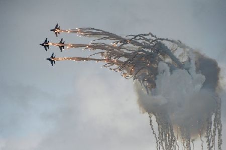 Dàn vũ khí "khủng" tại triển lãm vũ khí Nga 2013 - 14 Trực tăng tấn công Mi-24 khai hỏa