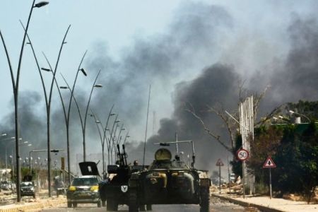 Libya: Phiến quân tấn công xe chở tiền, cướp 54 triệu USD - 1 Tình hình tại Libya tại nhiều khu vực trong tình trạng vô pháp luật