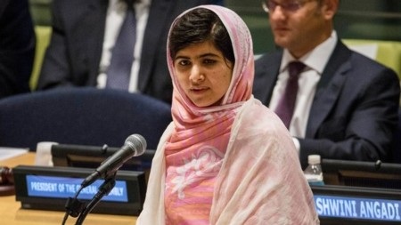 Thiếu nữ 16 tuổi là ứng viên sáng giá của Nobel hòa bình 2013 - 1 Malala Yousafzai được xem như ứng viên sáng giá