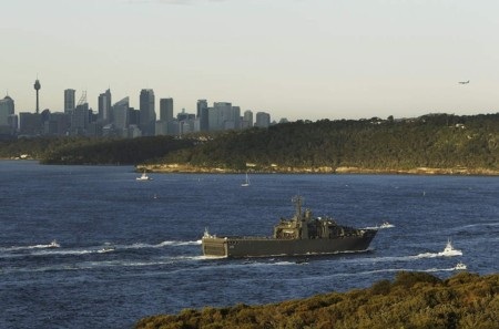 Tàu chiến từ 17 nước tụ hội về cảng Sydney - 4 T