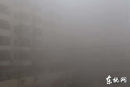 Trung Quốc: thành phố 11 triệu dân rối loạn vì khói bụi ô nhiễm - 4 Nhiều trường học, nhà trẻ phải đóng cửa vì khói bụi độc hại