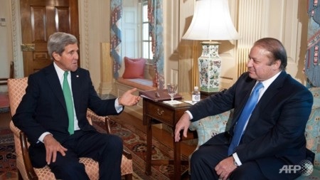 Ngoại trưởng Mỹ John Kerry gặp gỡ thủ tướng Pakistan Nawaz Sharif tại Mỹ