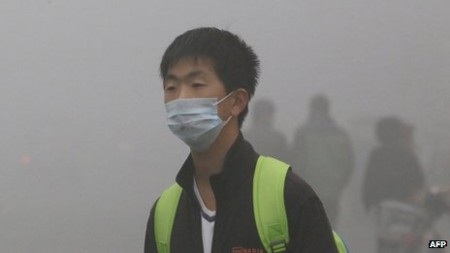 Trung Quốc: thành phố 11 triệu dân rối loạn vì khói bụi ô nhiễm - 5 Nhiều trường học, nhà trẻ phải đóng cửa vì khói bụi độc hại