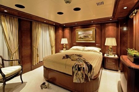 Chiêm ngưỡng siêu du thuyền Omega có giá cho thuê 15 tỷ đồng/tuần - 15 Thanh Tùng