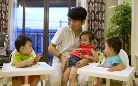 “Cuồng” thẻ xanh, nhà giàu Trung Quốc tung tiền thuê gái Mỹ đẻ mướn - 1 Tony Jiang một doanh nhân tại Thượng Hải đã thuê người đẻ mướn tại California