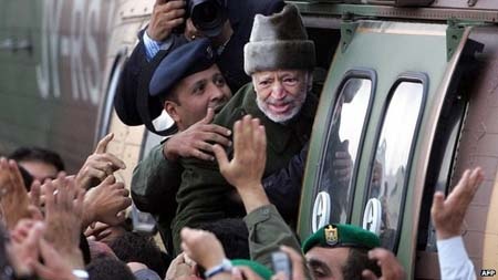 Palestine cáo buộc Israel đầu độc cố Tổng thống Yasser Arafat - 1 Chính quyền Palestine cho rằng ông Arafat tin ông đã bị ám sát