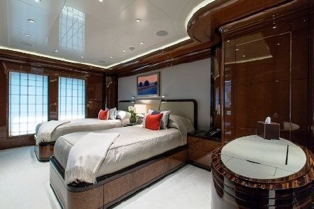 Chiêm ngưỡng du thuyền xa xỉ có giá thuê hơn 15 tỷ đồng/tuần - 24 Thanh Tùng