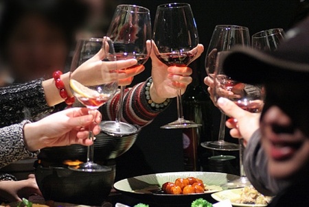 Trung Quốc: Tiệc năm mới kém tưng bừng vì chống tham nhũng - 1 (Ảnh minh họa)