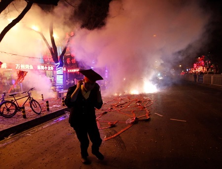 Người dân châu Á tưng bừng mừng năm mới Giáp Ngọ