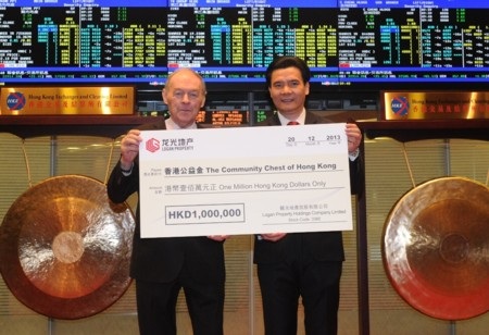 Ông Ji Haipeng (phải) cha của nữ tỷ phú trẻ nhất thế giới