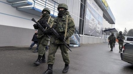 Khủng hoảng Ukraine phủ bóng đen lên thị trường tài chính toàn cầu - 1 Căng thẳng tại Ukraine đã tác động tiêu cực tới thị trường tài chính toàn cầu