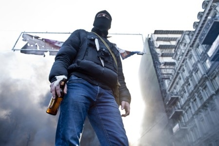 Thủ đô Ukraine ngùn ngụt khói lửa bạo lực, 25 người chết - 11 Thanh Tùng