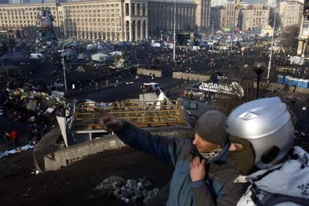 Ukraine: Chính phủ, phe đối lập đồng ý bầu cử sớm - 2 Quảng trường Độc Lập ngày 21/2 đã bớt căng thẳng