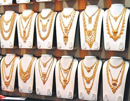 Giá vàng tuần tới có thể đi lên theo diễn biến tại Ukraine - 1 Giá vàng thế giới đã tăng khoảng 12% từ đầu năm