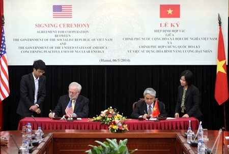 Obama trình quốc hội thỏa thuận hợp tác hạt nhân Việt - Mỹ - 1 Thỏa thuận hợp tác hạt nhân hòa bình Việt - Mỹ được ký hôm 6/5 (Ảnh VNA)