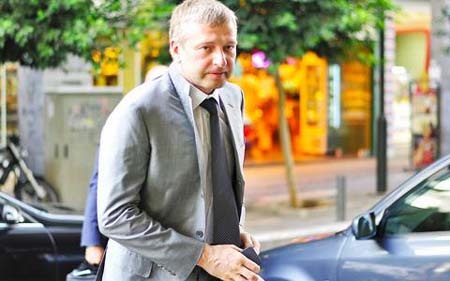 Tỷ phú Nga mất trắng hơn 4 tỷ USD vì ly hôn - 1 Rybolovlev sẽ phải chia đôi tài sản với vợ sau ly hôn