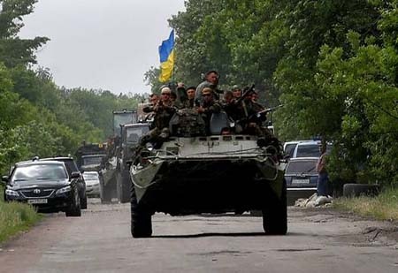 Chiến sự Ukraine vẫn tiếp diễn sau lệnh ngừng bắn - 1 Chiến sự tại Ukraine vẫn đang tiếp diễn