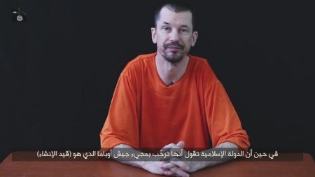 IS công bố video con tin người Anh công kích Obama - 1 Phóng viên John Cantlie người Anh đang bị bắt làm con tin