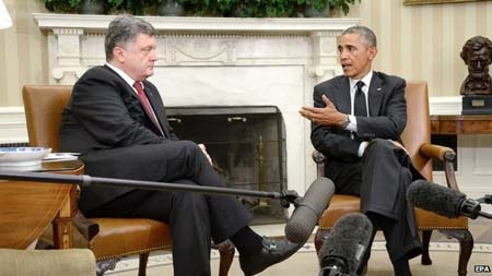  Tổng thống Ukraine Petro Poroshenko (trái) trong cuộc gặp với ông Obama tại Nhà Trắng