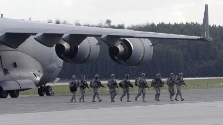 NATO tập trận lớn tại Đông Âu, "răn đe" Nga - 4 Thanh Tùng