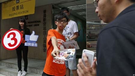 Wong tin rằng học sinh cũng cần quan tâm tới chính trị