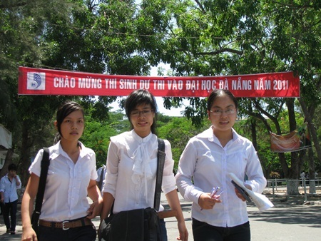 ĐH Đà Nẵng: Thủ khoa khối A đạt 28 điểm - 1