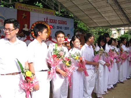 Hơn 60.000 HS dự thi tuyển sinh vào lớp 10 - 1