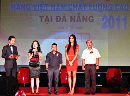 Khai mạc Hội chợ hàng Việt Nam chất lượng cao 2011 tại Đà Nẵng - 2