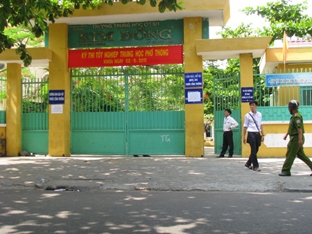 Quảng Ngãi: 1 thí sinh bị đình chỉ thi do mang ĐT vào phòng thi - 3