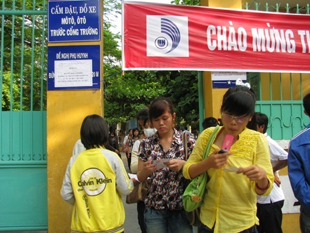 Đề Lịch sử dài, đề Toán không quá khó - 4