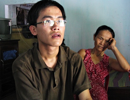 Cảm phục cậu học trò nghèo đỗ thủ khoa với 29,5 điểm - 4