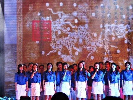 Tưng bừng đêm "dậy sóng" tình yêu biển đảo - 1