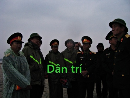 “Con ơi con ở đâu giữa mênh mông biển lạnh!” - 2