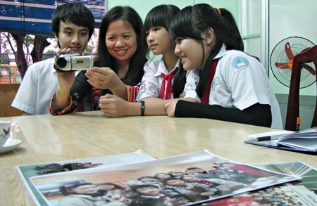 Gặp nhóm học trò làm phim ngăn kỳ thị người có HIV/AIDS - 1