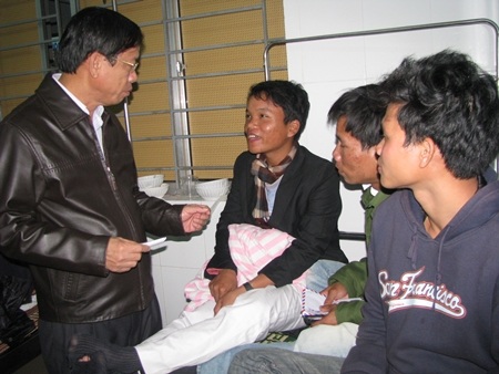 Vụ chìm tàu ở Cửa Đại: Vẫn còn 5 người mất tích, thêm một nạn nhân tử vong - 3