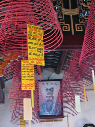 “Rồng rắn” đội nắng xin lộc, xin xăm - 8