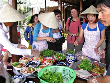 Quảng Nam tưng bừng lễ hội cầu bông  - 17